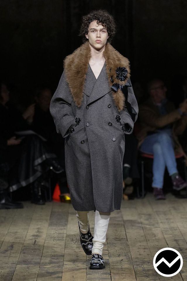 Simone Rocha, FW26 womenswear, Shawl Coat, look 32