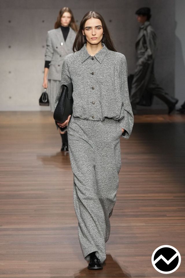 Emporio Armani, FW26 womenswear, Smoke, look 19