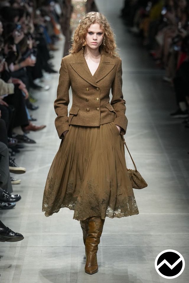 Ermanno Scervino, FW26 womenswear, Bronze, look 43