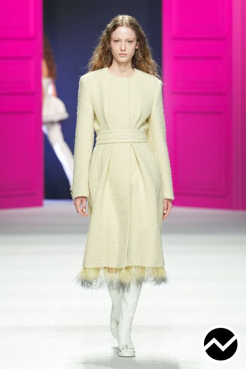 Genny, FW26 womenswear, Butter Yellow, look 3