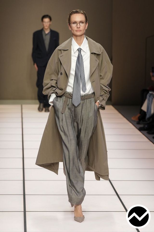 Giorgio Armani, FW26 womenswear, Elasticated Waistline Pants, look 37