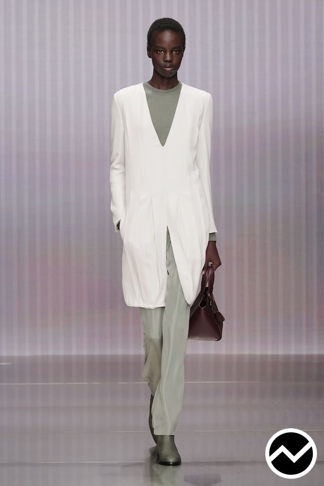Giorgio Armani, FW26 womenswear, Smoke, look 16