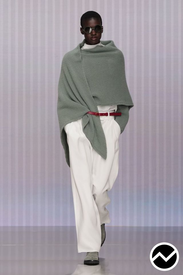 Giorgio Armani, FW26 womenswear, Roll Sweater, look 17