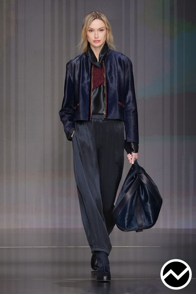 Giorgio Armani, FW26 womenswear, Cropped Jacket, look 35