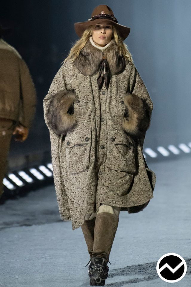 Moncler Grenoble, FW26 womenswear, Cocoon Coat, look 44