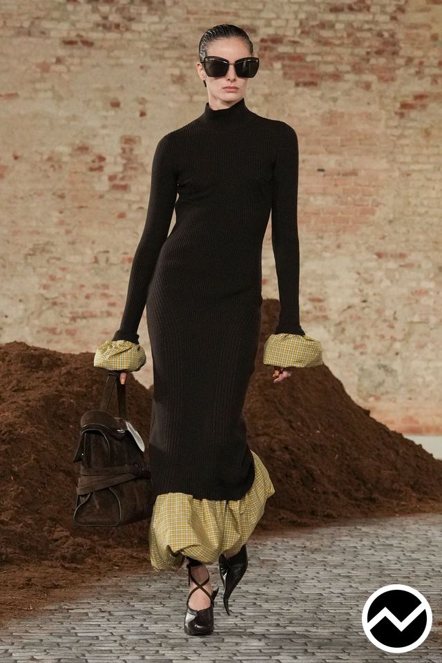 Moschino, FW26 womenswear, Ribbed, look 13