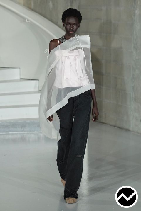 Alainpaul, FW26 womenswear, Loose Jeans, look 32