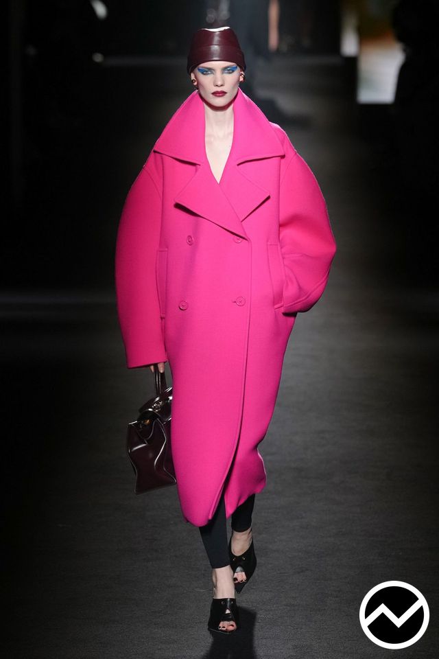 Balenciaga, FW26 womenswear, Fuchsia, look 42