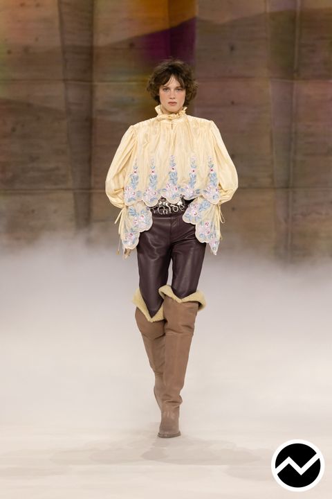 Chloé, FW26 womenswear, Champagne, look 36