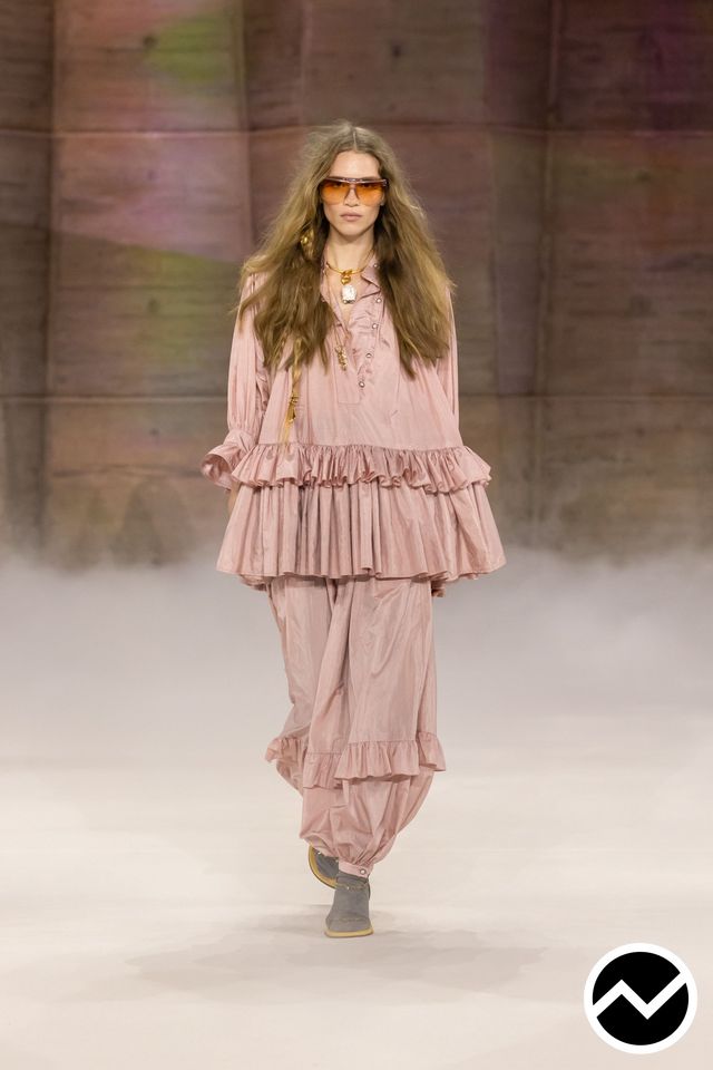 Chloé, FW26 womenswear, Dusty Rose, look 39