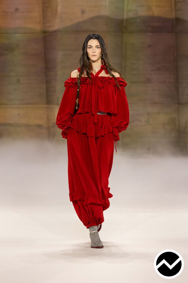 Chloé, FW26 womenswear, Scarlet, look 54