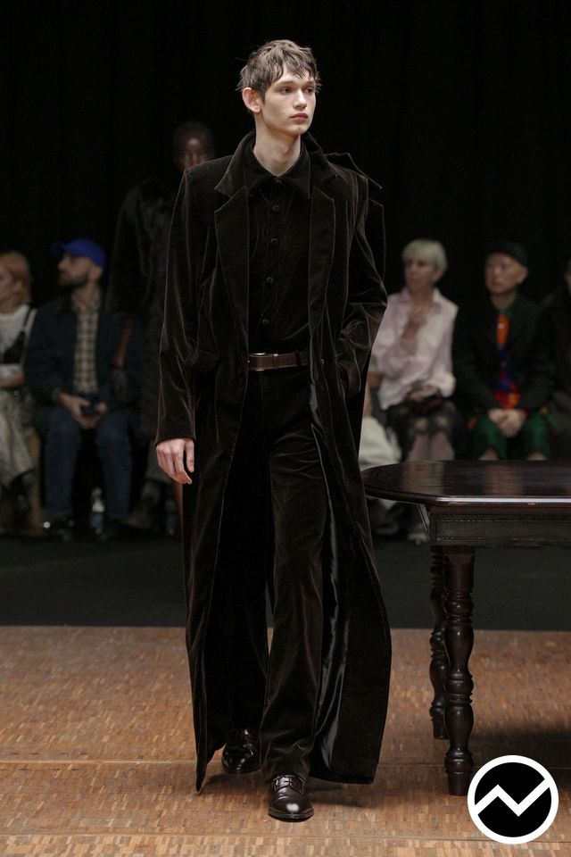 Hodakova, FW26 menswear, Velvet, look 21