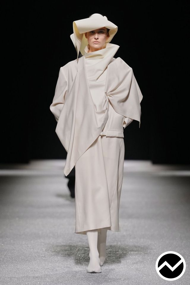 Issey Miyake, Issey Miyake FW26 womenswear, look 24