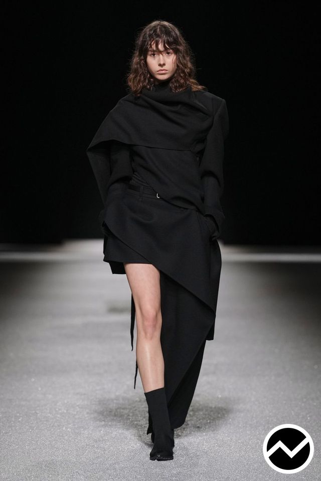 Issey Miyake, FW26 womenswear, Draped Skirts, look 45
