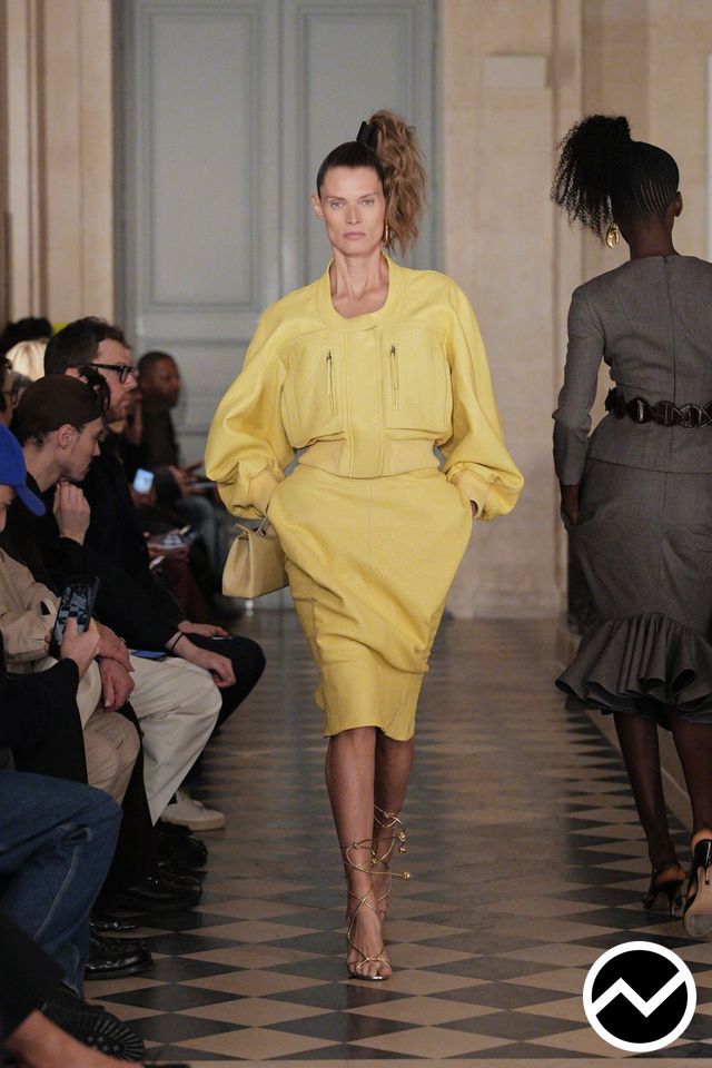 Jacquemus, FW26 womenswear, Mustard, look 38
