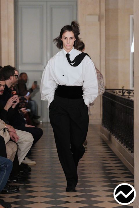 Jacquemus, FW26 womenswear, Blouson Sleeve Shirts, look 68