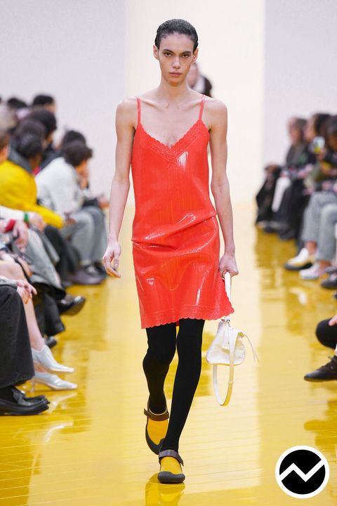 Loewe, FW26 womenswear, Tomato Red, look 4