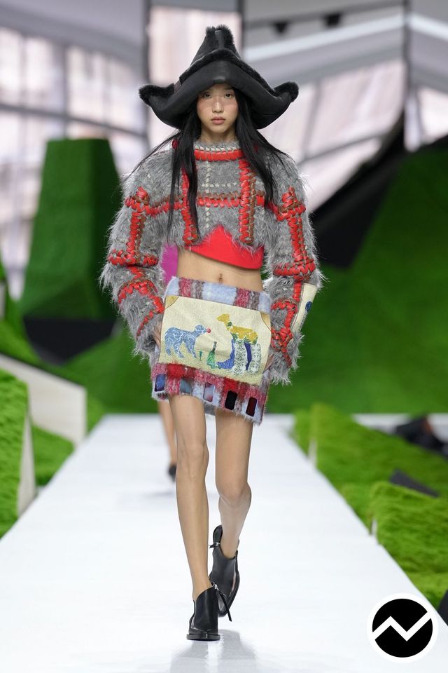Louis Vuitton, FW26 womenswear, Cropped Sweater, look 35