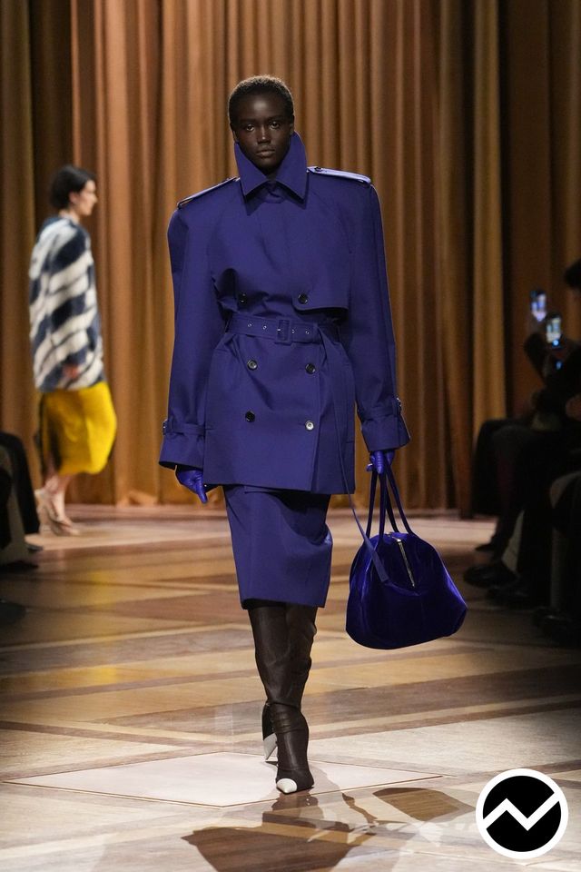 Mugler, FW26 womenswear, Hip Length Coat, look 25