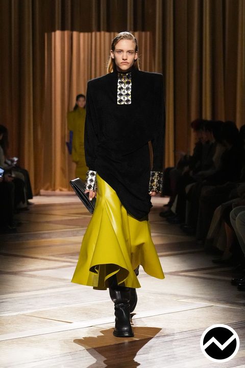 Mugler, FW26 womenswear, Asymmetric Blouse, look 39