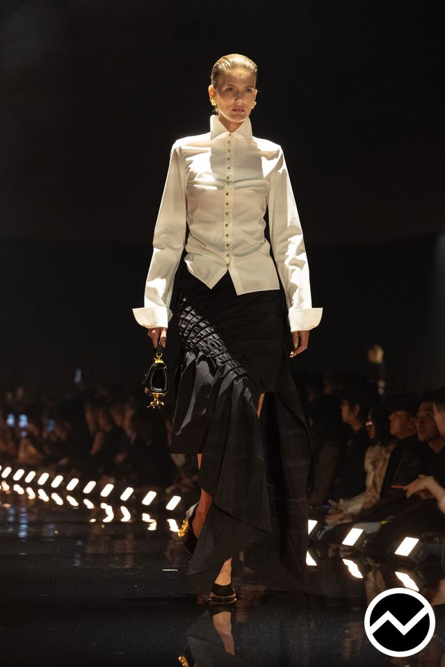 Schiaparelli, FW26 womenswear, Mandarin Shirts, look 34