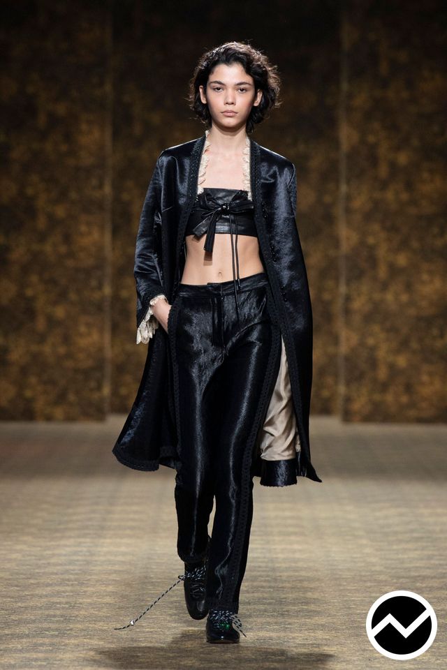 Shiatzy Chen FW26 womenswear, look 1