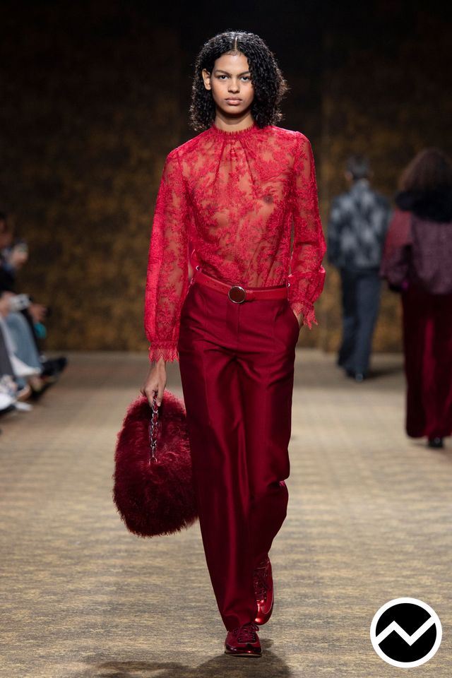 Shiatzy Chen, FW26 womenswear, Scarlet, look 15