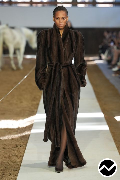 Stella Mccartney FW26 womenswear, look 1