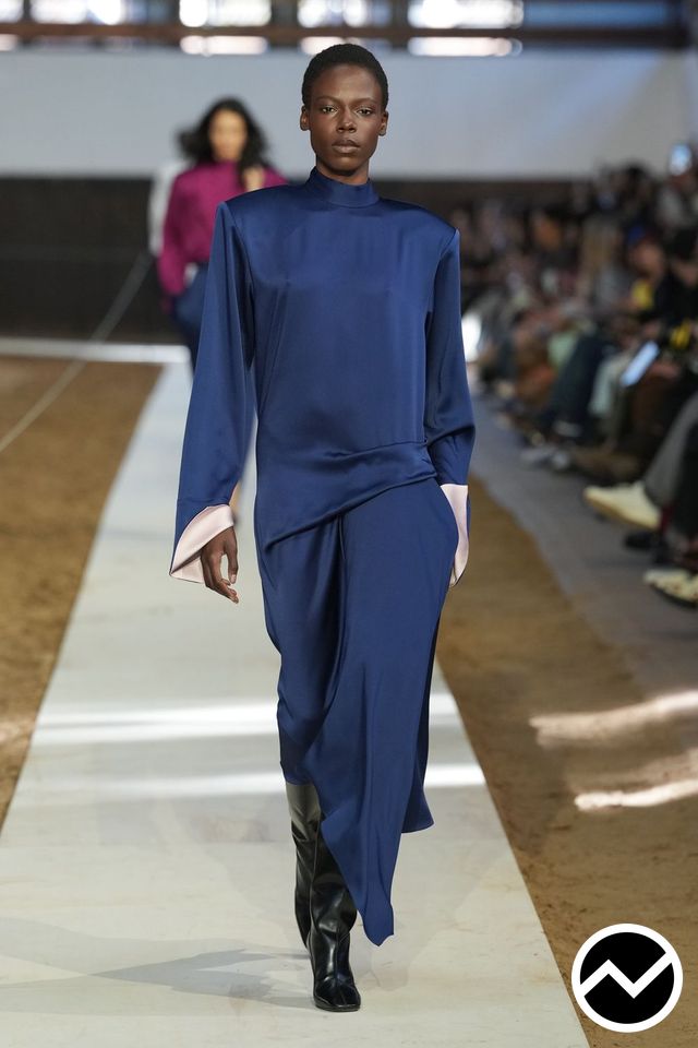 Stella Mccartney, FW26 womenswear, Midnight Blue, look 23