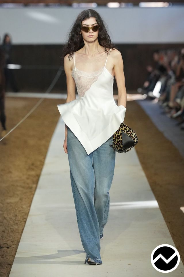 Stella Mccartney, FW26 womenswear, Palazzo Jeans, look 35