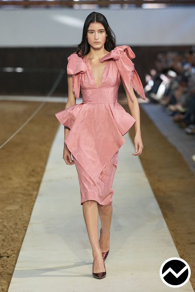 Stella Mccartney, FW26 womenswear, Dusty Rose, look 43