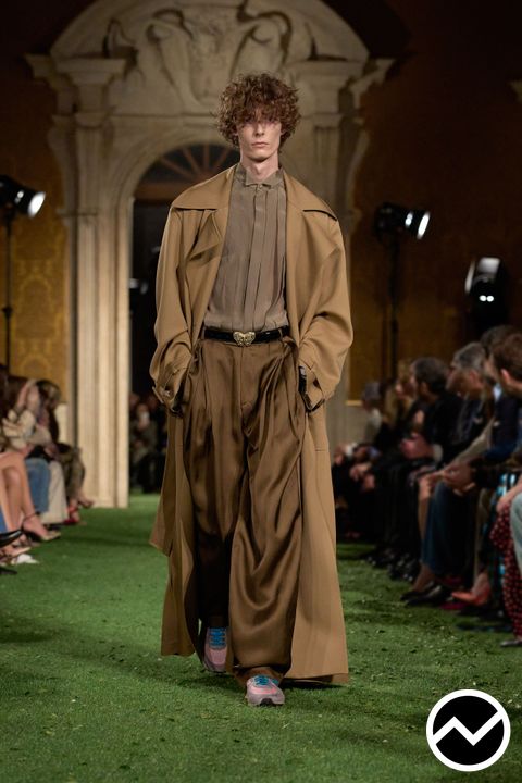 Valentino, FW26 menswear, Mocha, look 51