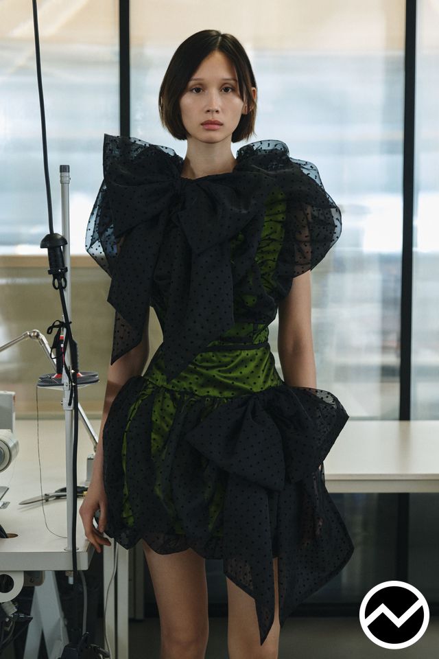 Viktor & Rolf, FW26 womenswear, Organza, look 10