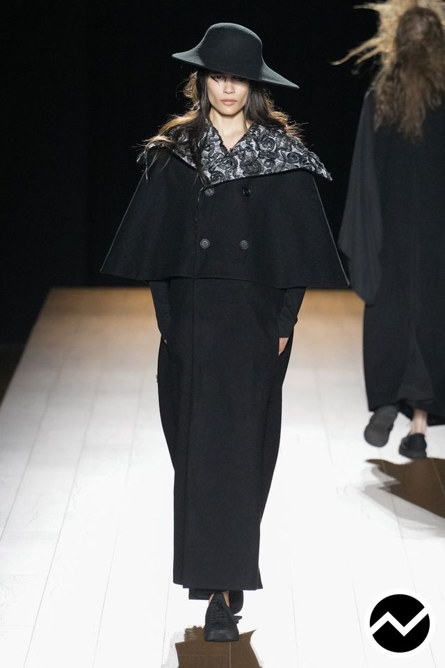Yohji Yamamoto, Yohji Yamamoto FW26 womenswear, look 14
