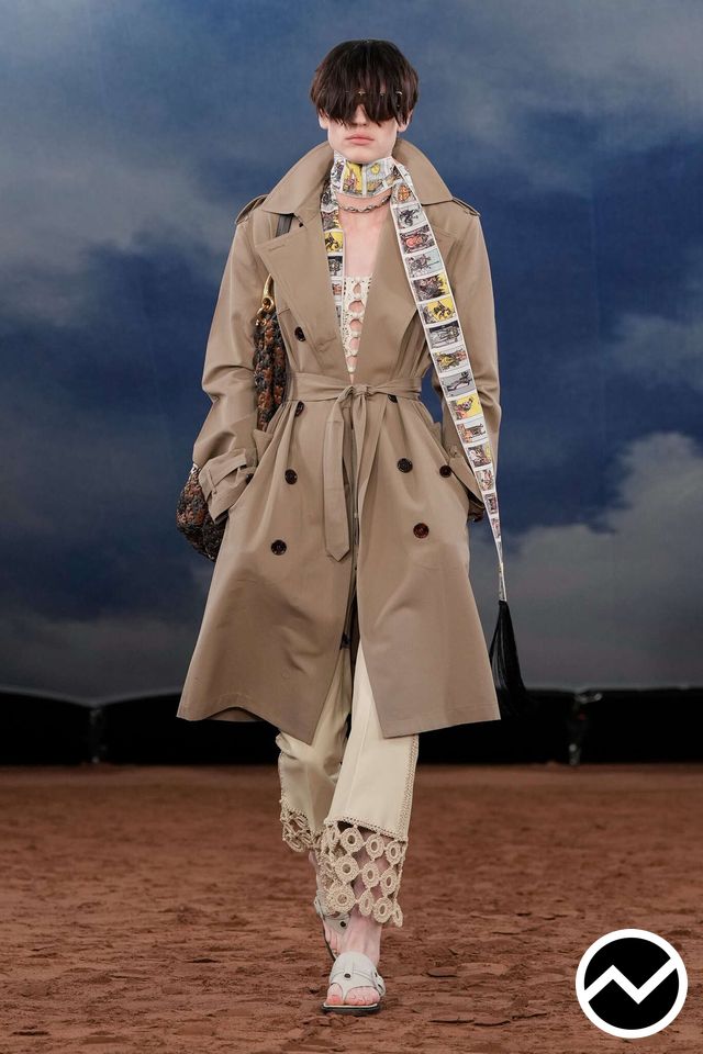 Burberry, SS26 womenswear, Mocha, look 44