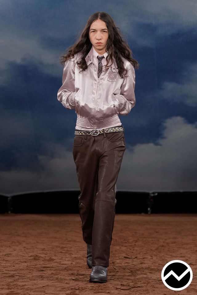 Burberry, SS26 womenswear, Top Collar Jacket, look 50