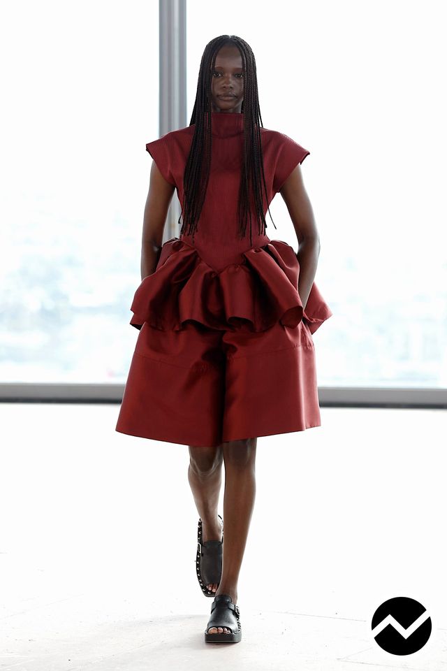 Marques'Almeida, SS26 womenswear, Brick Red, look 7