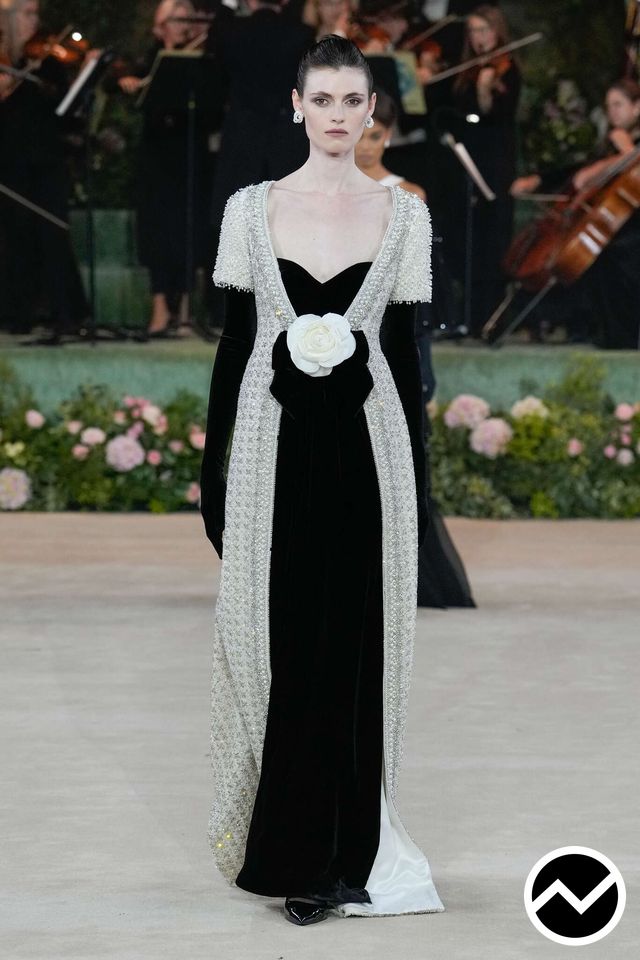 Richard Quinn, SS26 womenswear, Velvet, look 4