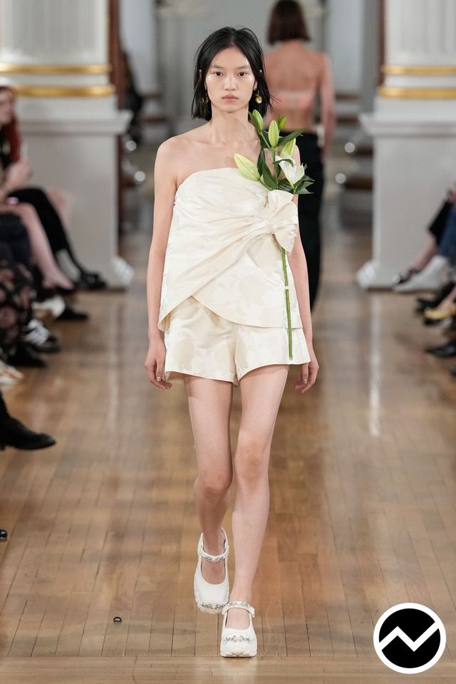 Simone Rocha, SS26 womenswear, Asymmetric Hem Top, look 19