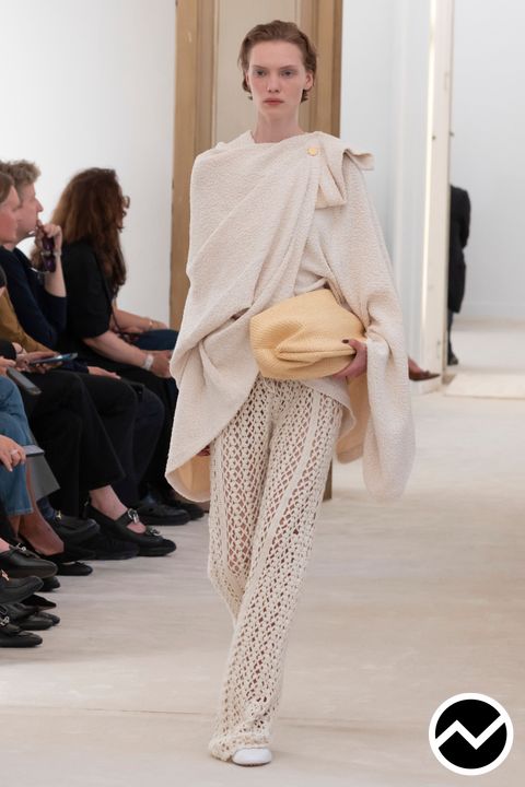 Alberta Ferretti, SS26 womenswear, Beige Twins, look 4