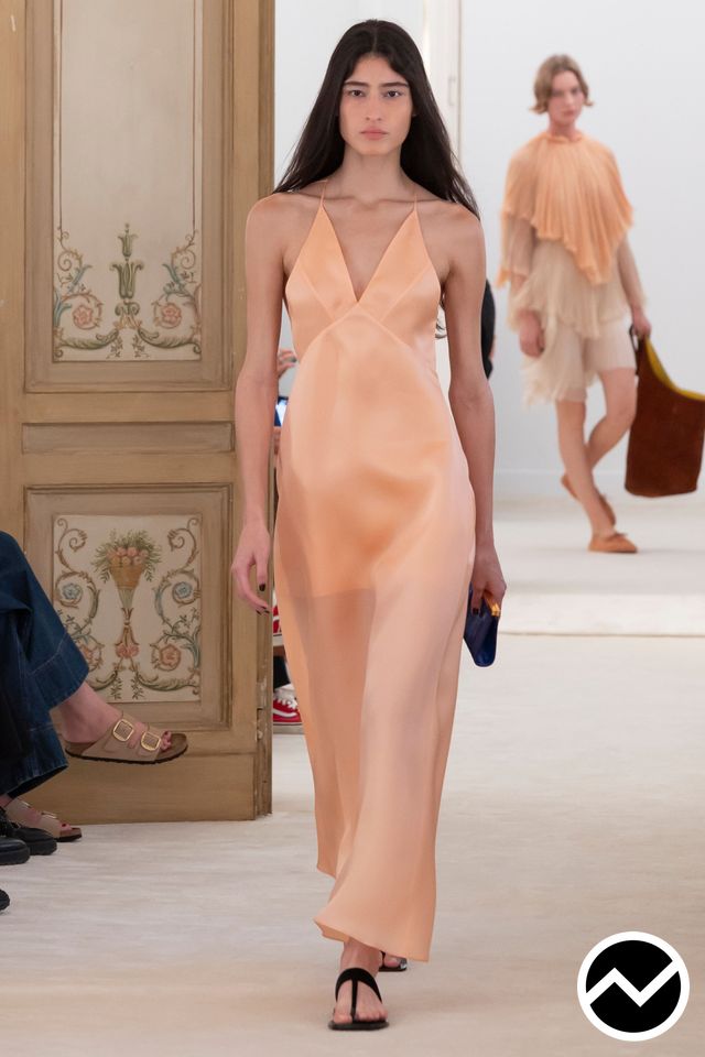 Alberta Ferretti, SS26 womenswear, Peach, look 25