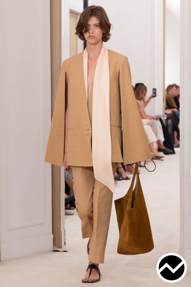 Alberta Ferretti, SS26 womenswear, Set In Sleeve Jacket, look 35