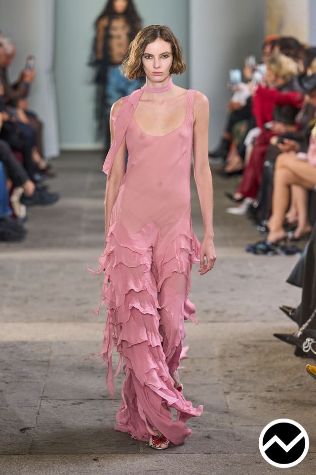 Blumarine, SS26 womenswear, Dusty Rose, look 3