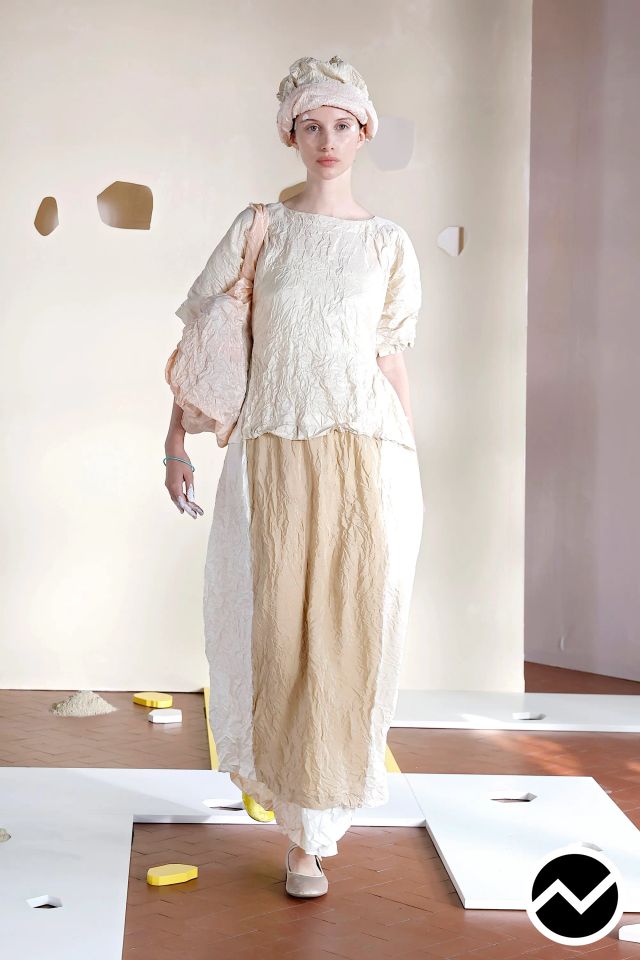 Daniela Gregis, SS26 womenswear, Structured Skirts, look 18