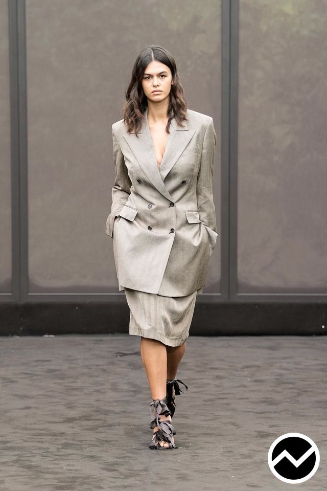 Ferragamo, SS26 womenswear, Longline Jacket, look 13