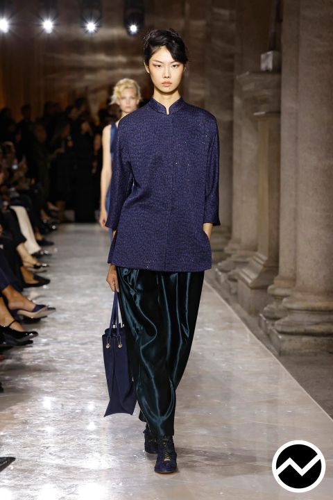 Giorgio Armani, SS26 womenswear, Tunic Shirts, look 60