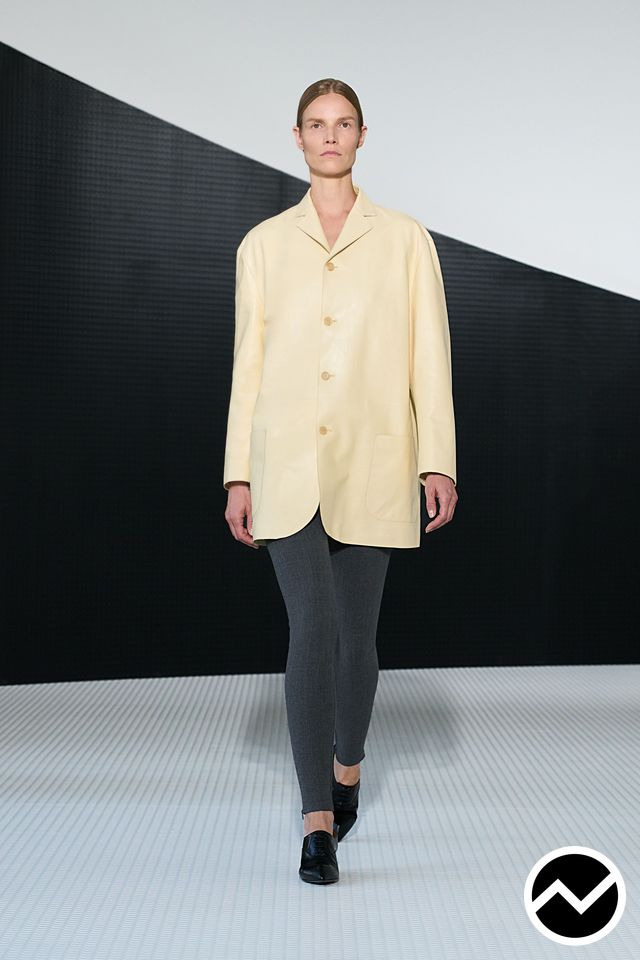 Jil Sander, SS26 womenswear, Elasticated Waistline Pants, look 10