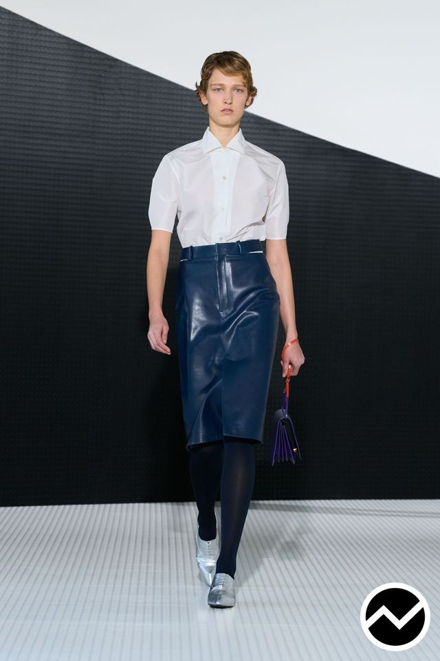 Jil Sander, SS26 womenswear, Hip Length Shirts, look 28