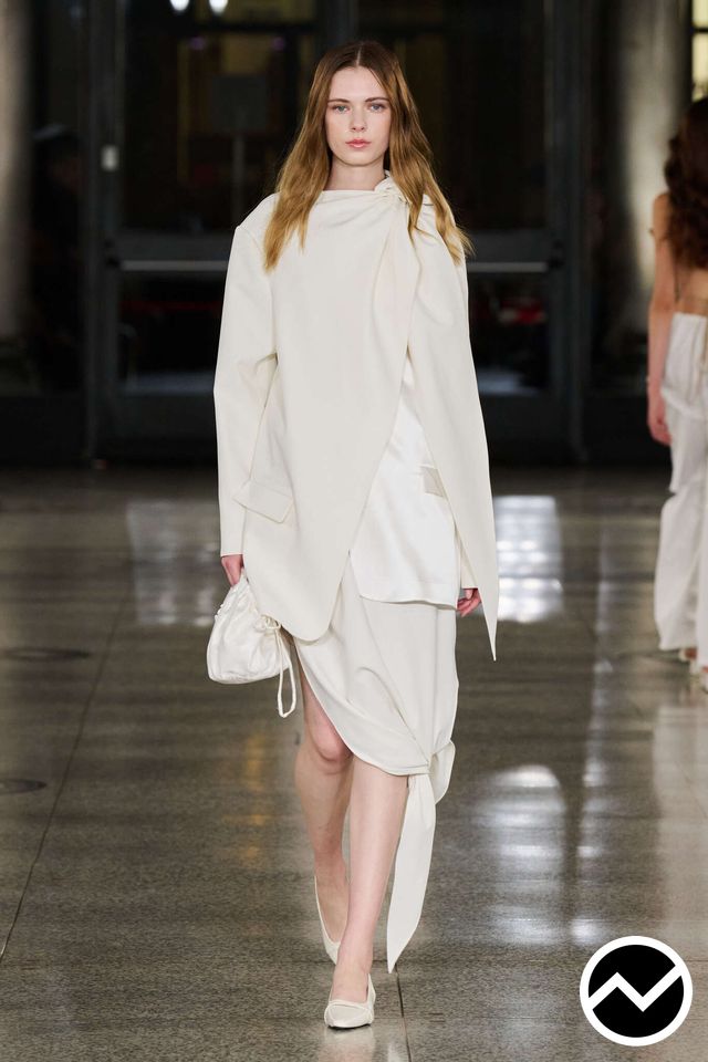 Keqiao, SS26 womenswear, Asymmetric Hem Skirts, look 38