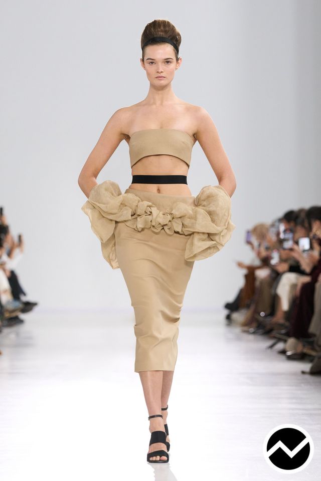 Max Mara, SS26 womenswear, Strapless Top, look 3